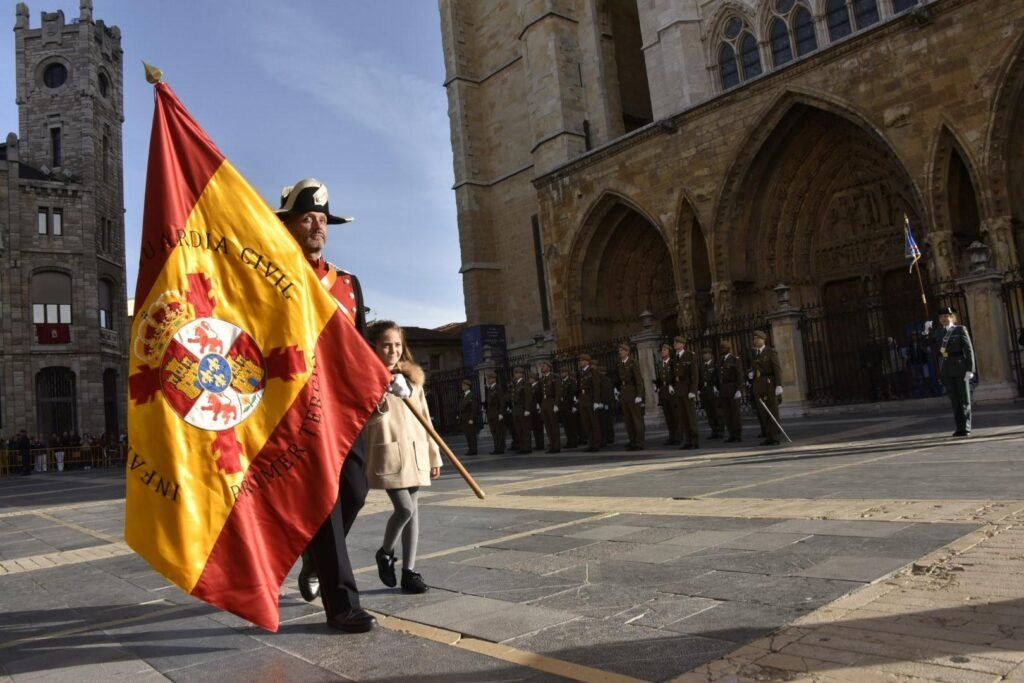 Primera vez: 36 historias de la Guardia Civil en el tiempo (1ª parte)