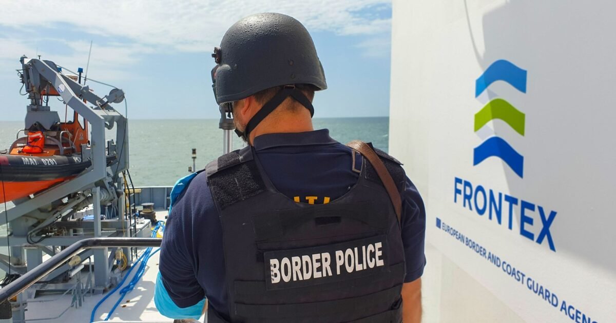 Agente del Frontex (organismo de control de fronteras exteriores de la UE)